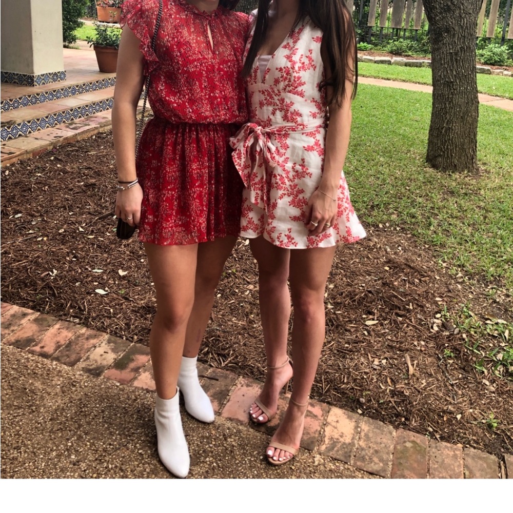 KEEPSAKE Floral V-Neck Sleeveless Romper